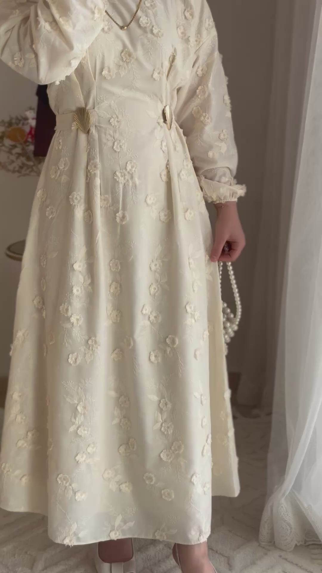 LUNA ÇİÇEK İŞLEMELİ ELBİSE